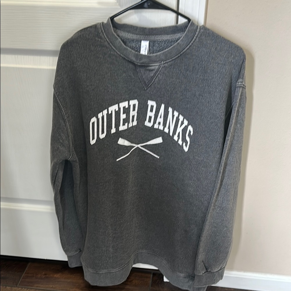 Zara Gray Sweatshirt with Nautical Graphic